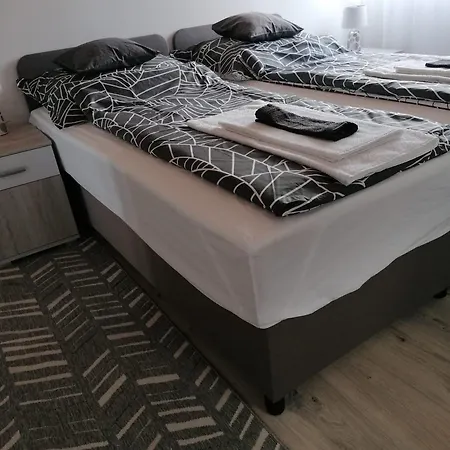Apartment Lilu Felsotarkany